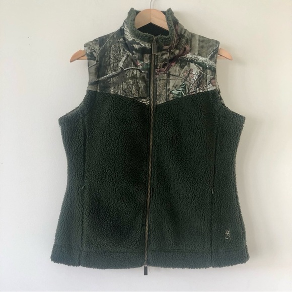 Browning Women’s Green Camo Sherpa Style Vest Size Large - Picture 2 of 11